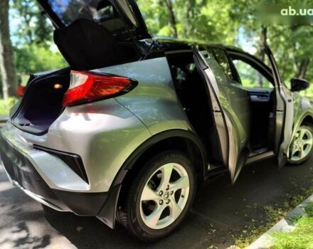 Тойота C-HR, объемом двигателя 1.2 л и пробегом 69 тыс. км за 17990 $, фото 20 на Automoto.ua