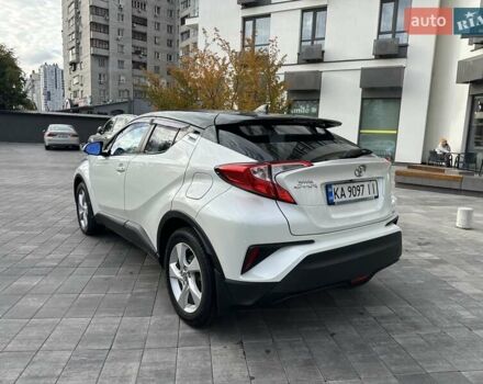 Тойота C-HR, объемом двигателя 1.2 л и пробегом 146 тыс. км за 15700 $, фото 6 на Automoto.ua