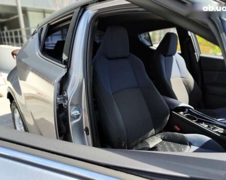 Тойота C-HR, объемом двигателя 1.2 л и пробегом 69 тыс. км за 17990 $, фото 27 на Automoto.ua