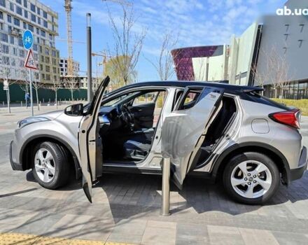 Тойота C-HR, объемом двигателя 1.2 л и пробегом 69 тыс. км за 17990 $, фото 9 на Automoto.ua
