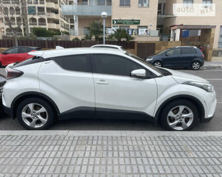 Тойота C-HR, объемом двигателя 1.2 л и пробегом 97 тыс. км за 19500 $, фото 1 на Automoto.ua