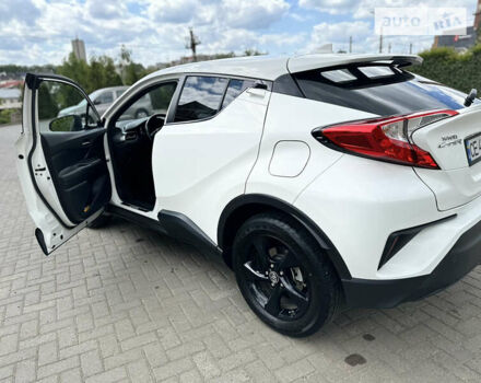 Тойота C-HR, объемом двигателя 1.2 л и пробегом 71 тыс. км за 19200 $, фото 11 на Automoto.ua