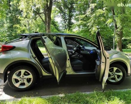 Тойота C-HR, объемом двигателя 1.2 л и пробегом 69 тыс. км за 17990 $, фото 25 на Automoto.ua