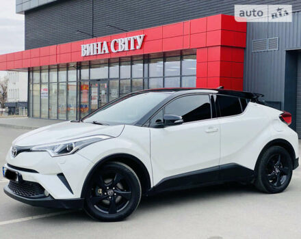 Тойота C-HR, об'ємом двигуна 1.2 л та пробігом 68 тис. км за 19999 $, фото 112 на Automoto.ua