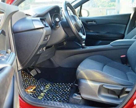 Тойота C-HR 2017 в Одессе на Automoto.ua Тойота C-HR, объемом двигателя 2 л и пробегом 99 тыс. км за 16500 $, фото 17 на Automoto.ua