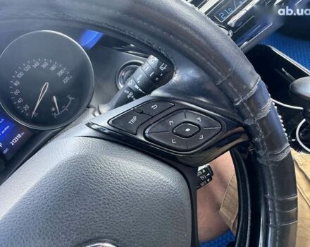 Тойота C-HR, объемом двигателя 1.2 л и пробегом 212 тыс. км за 16990 $, фото 24 на Automoto.ua