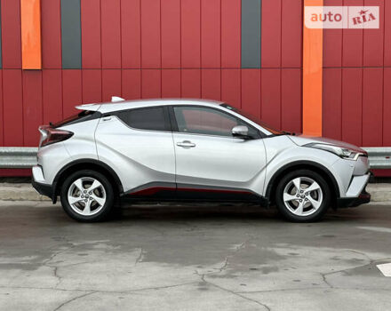 Тойота C-HR, объемом двигателя 1.2 л и пробегом 42 тыс. км за 21299 $, фото 13 на Automoto.ua