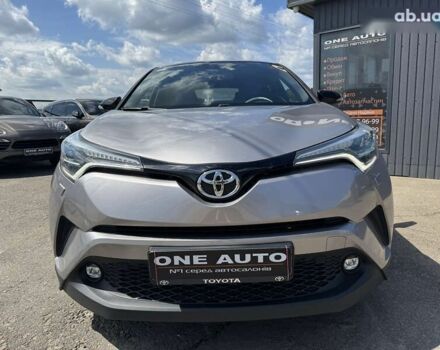 Тойота C-HR, объемом двигателя 1.2 л и пробегом 212 тыс. км за 16990 $, фото 2 на Automoto.ua