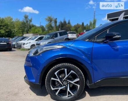 Тойота C-HR, объемом двигателя 2 л и пробегом 62 тыс. км за 17490 $, фото 2 на Automoto.ua