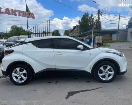 Тойота C-HR, объемом двигателя 1.2 л и пробегом 128 тыс. км за 17999 $, фото 8 на Automoto.ua