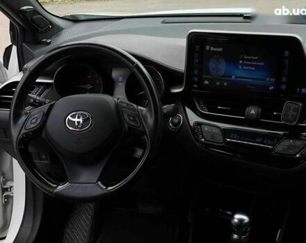 Тойота C-HR, объемом двигателя 1.2 л и пробегом 128 тыс. км за 17999 $, фото 23 на Automoto.ua