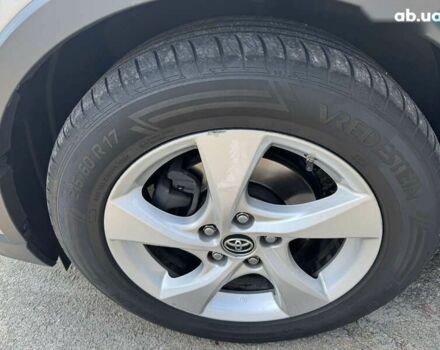 Тойота C-HR, объемом двигателя 1.2 л и пробегом 212 тыс. км за 16990 $, фото 11 на Automoto.ua