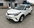 Тойота C-HR, объемом двигателя 1.99 л и пробегом 159 тыс. км за 17500 $, фото 1 на Automoto.ua