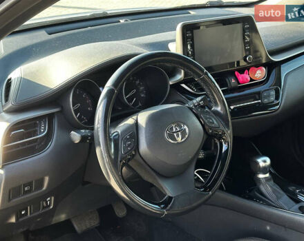 Тойота C-HR, об'ємом двигуна 2 л та пробігом 131 тис. км за 17900 $, фото 5 на Automoto.ua