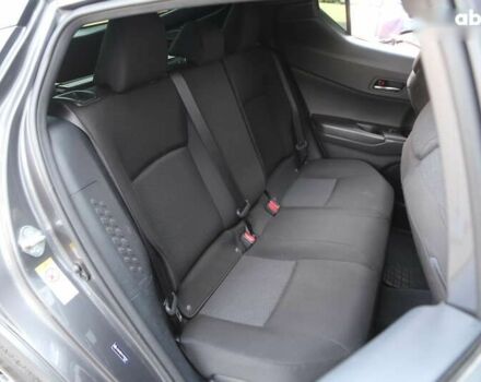 Тойота C-HR 2018 в Киеве на Automoto.ua Тойота C-HR, объемом двигателя 2 л и пробегом 138 тыс. км за 17900 $, фото 10 на Automoto.ua