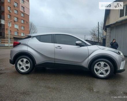 Тойота C-HR, об'ємом двигуна 1.2 л та пробігом 41 тис. км за 23500 $, фото 9 на Automoto.ua