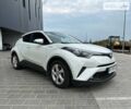 Тойота C-HR, объемом двигателя 1.8 л и пробегом 108 тыс. км за 25550 $, фото 1 на Automoto.ua