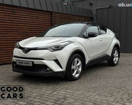 Тойота C-HR, об'ємом двигуна 2 л та пробігом 64 тис. км за 25000 $, фото 2 на Automoto.ua