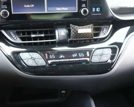 Тойота C-HR 2018 в Киеве на Automoto.ua Тойота C-HR, объемом двигателя 2 л и пробегом 138 тыс. км за 17900 $, фото 18 на Automoto.ua