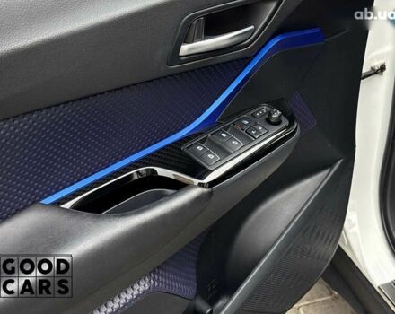 Тойота C-HR, об'ємом двигуна 2 л та пробігом 64 тис. км за 25000 $, фото 18 на Automoto.ua