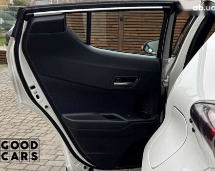 Тойота C-HR, об'ємом двигуна 2 л та пробігом 64 тис. км за 25000 $, фото 23 на Automoto.ua