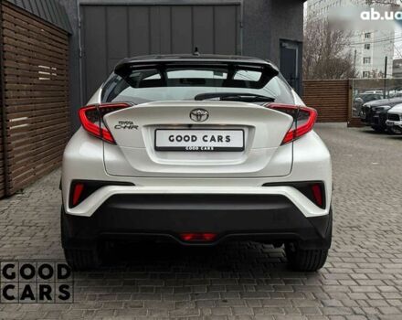 Тойота C-HR, об'ємом двигуна 2 л та пробігом 64 тис. км за 25000 $, фото 5 на Automoto.ua