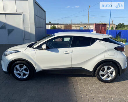 Тойота C-HR, объемом двигателя 1.8 л и пробегом 74 тыс. км за 28000 $, фото 3 на Automoto.ua