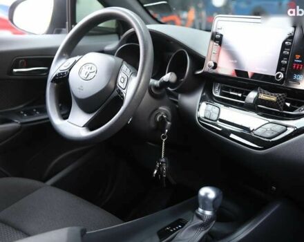Тойота C-HR 2018 в Киеве на Automoto.ua Тойота C-HR, объемом двигателя 2 л и пробегом 138 тыс. км за 17900 $, фото 12 на Automoto.ua