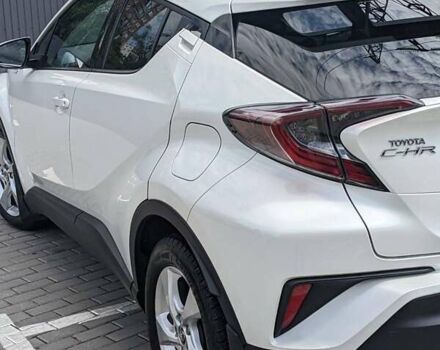 Тойота C-HR, объемом двигателя 1.8 л и пробегом 45 тыс. км за 28500 $, фото 14 на Automoto.ua