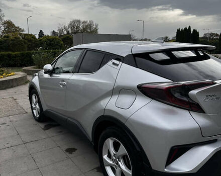 Тойота C-HR, об'ємом двигуна 1.8 л та пробігом 65 тис. км за 30000 $, фото 1 на Automoto.ua