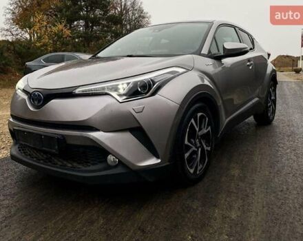 Тойота C-HR, объемом двигателя 1.8 л и пробегом 97 тыс. км за 20700 $, фото 2 на Automoto.ua