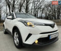 Тойота C-HR, объемом двигателя 1.2 л и пробегом 104 тыс. км за 18700 $, фото 1 на Automoto.ua