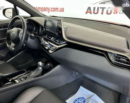 Тойота C-HR, объемом двигателя 0 л и пробегом 41 тыс. км за 30950 $, фото 11 на Automoto.ua