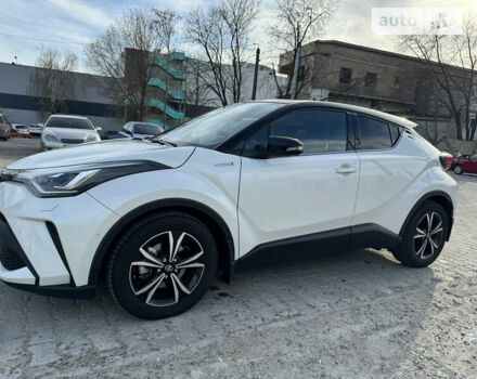 Тойота C-HR, объемом двигателя 1.99 л и пробегом 22 тыс. км за 33500 $, фото 3 на Automoto.ua