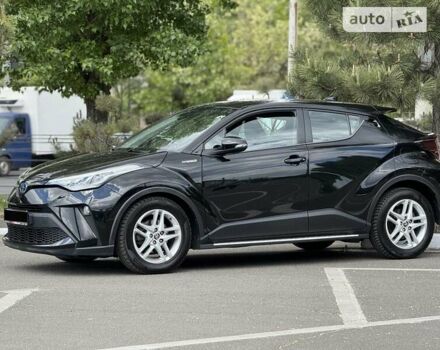 Тойота C-HR, объемом двигателя 1.8 л и пробегом 30 тыс. км за 27999 $, фото 5 на Automoto.ua