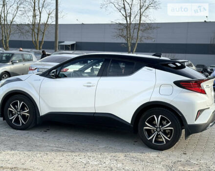 Тойота C-HR, объемом двигателя 1.99 л и пробегом 22 тыс. км за 33500 $, фото 1 на Automoto.ua