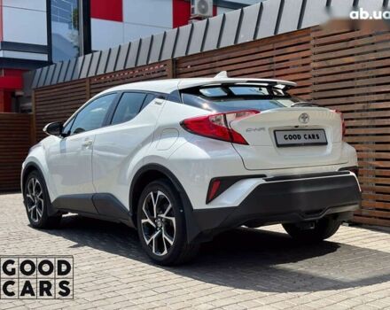 Тойота C-HR, об'ємом двигуна 0 л та пробігом 70 тис. км за 22500 $, фото 4 на Automoto.ua