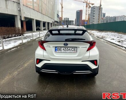 Тойота C-HR, объемом двигателя 2 л и пробегом 63 тыс. км за 27900 $, фото 2 на Automoto.ua