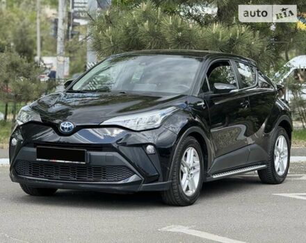 Тойота C-HR, объемом двигателя 1.8 л и пробегом 30 тыс. км за 27999 $, фото 4 на Automoto.ua