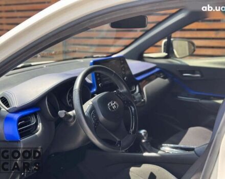 Тойота C-HR, об'ємом двигуна 0 л та пробігом 70 тис. км за 22500 $, фото 14 на Automoto.ua