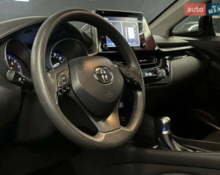 Тойота C-HR, объемом двигателя 2 л и пробегом 60 тыс. км за 19999 $, фото 15 на Automoto.ua