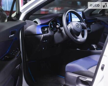 Тойота C-HR, объемом двигателя 0 л и пробегом 16 тыс. км за 22900 $, фото 10 на Automoto.ua