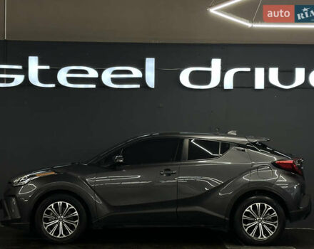Тойота C-HR, объемом двигателя 2 л и пробегом 60 тыс. км за 19999 $, фото 2 на Automoto.ua
