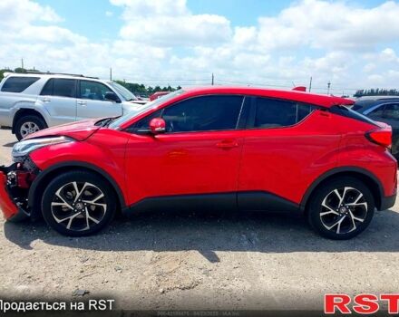 Тойота C-HR, объемом двигателя 2 л и пробегом 80 тыс. км за 17500 $, фото 2 на Automoto.ua