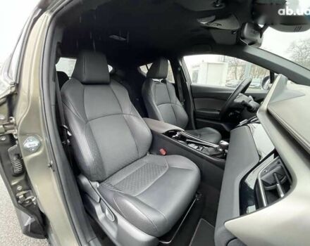 Тойота C-HR, объемом двигателя 0 л и пробегом 32 тыс. км за 32500 $, фото 10 на Automoto.ua