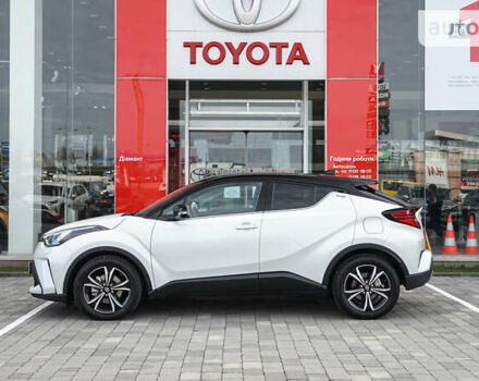 Тойота C-HR, об'ємом двигуна 1.99 л та пробігом 4 тис. км за 37139 $, фото 2 на Automoto.ua