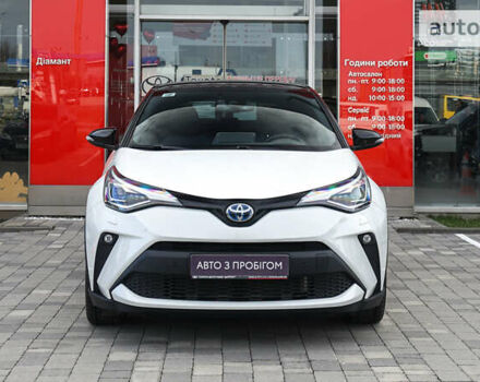 Тойота C-HR, об'ємом двигуна 1.99 л та пробігом 4 тис. км за 37139 $, фото 4 на Automoto.ua