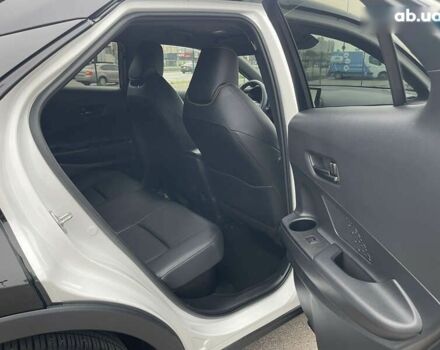 Тойота C-HR, объемом двигателя 0 л и пробегом 14 тыс. км за 40900 $, фото 20 на Automoto.ua