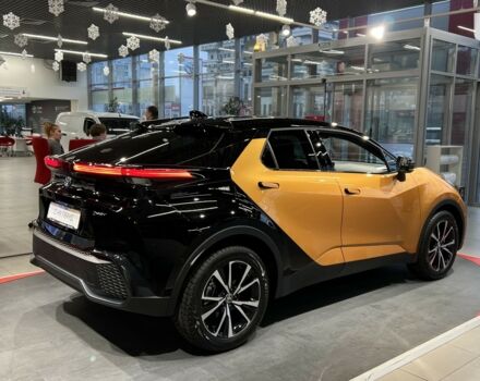 Тойота C-HR, объемом двигателя 1.99 л и пробегом 0 тыс. км за 44656 $, фото 2 на Automoto.ua