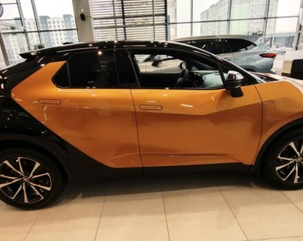 купити нове авто Тойота C-HR 2024 року від офіційного дилера Тойота Центр Чернігів «Соллі-Плюс» Тойота фото